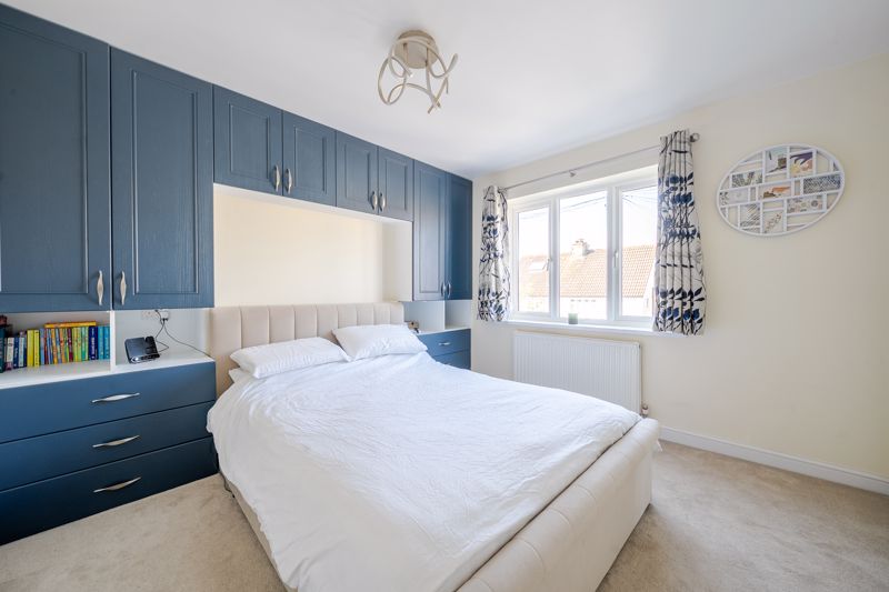 Bedroom- click for photo gallery